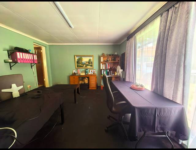 4 BEDROOM HOUSE FOR SALE IN SASOLBURG EXT 12